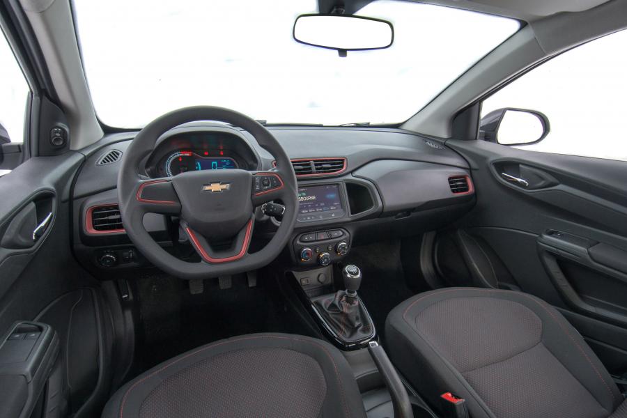  Chevrolet Onix Effect 2014 года  (фото 14 из 16)